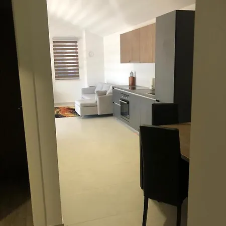 Breakaway Apartment Cres