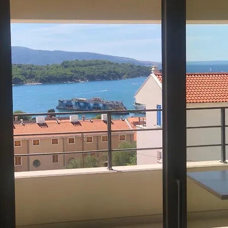 Breakaway Apartment Cres
