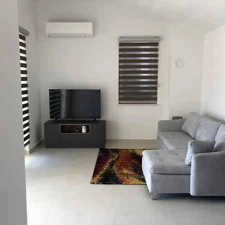 Apartment Breakaway Apartment